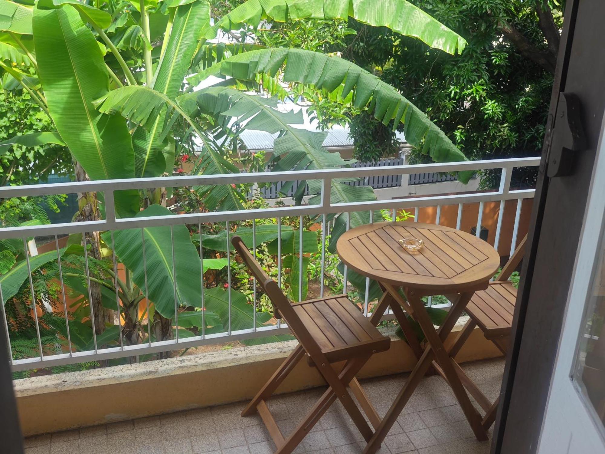 Locatriolet Apartment Saint-Denis Bilik gambar